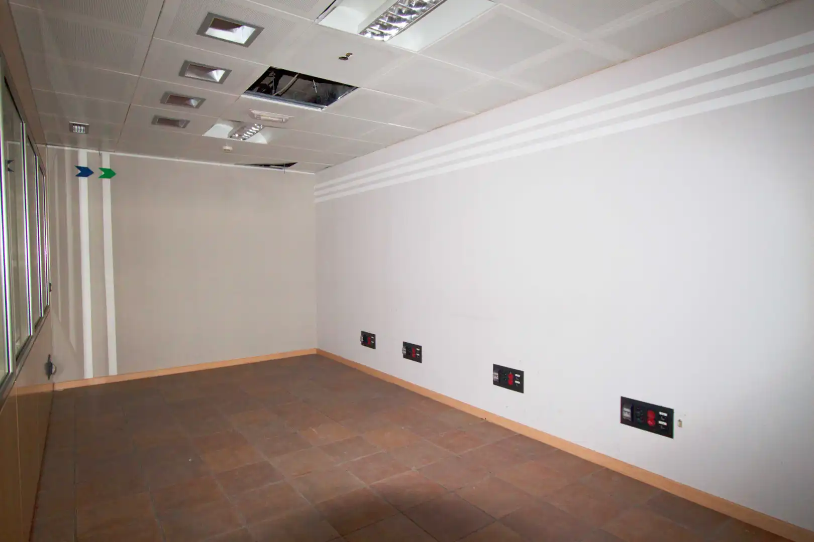 Office space with lift for sale in Avenida Juan XXIII, imagen 15