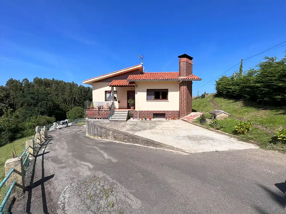 Villa mit Garten zum Verkauf in Ribadesella, imagen 2