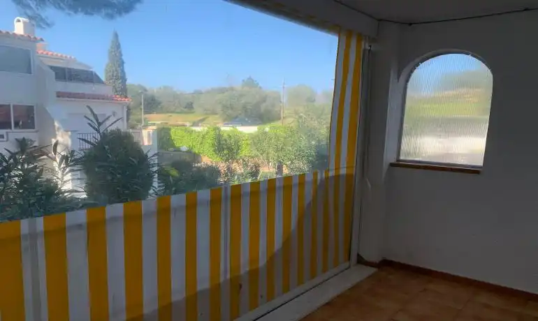 Terrasse von Erdgeschoss zum Verkauf in Roses mit Privatgarten, Möbliert und Gemeinschaftspool