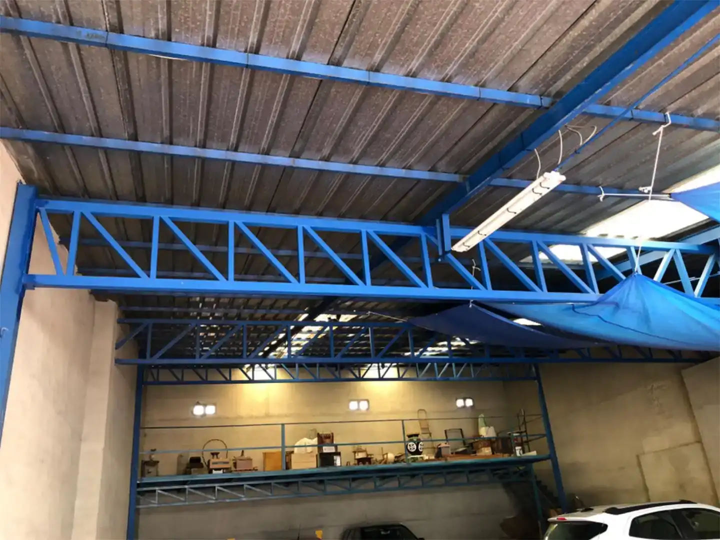 Exterior view of Garage for sale in Urda