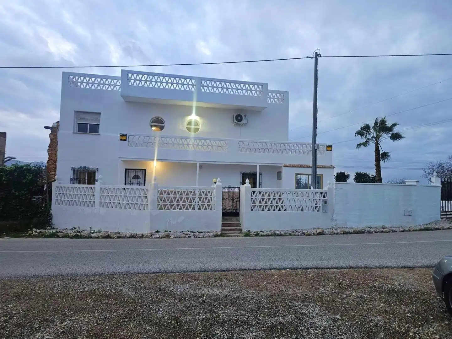 Vista exterior de Casa o xalet en venda en Cox amb Piscina
