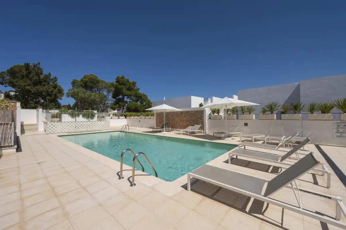 Piscina de Estudi en venda en Sant Josep de sa Talaia amb Aire condicionat, Calefacció i Terrassa