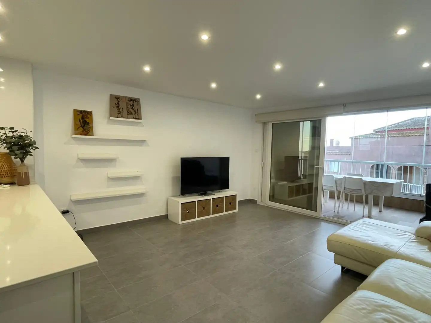Apartments for rent to own in El Faro