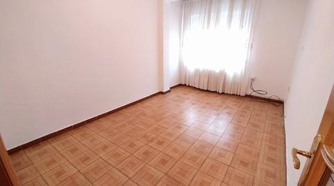 Foto 2 de Piso en venta en Versalles, Avilés