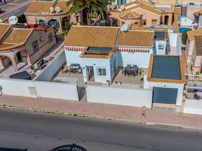 Vista exterior de Casa o xalet en venda en Orihuela amb Aire condicionat, Calefacció i Moblat