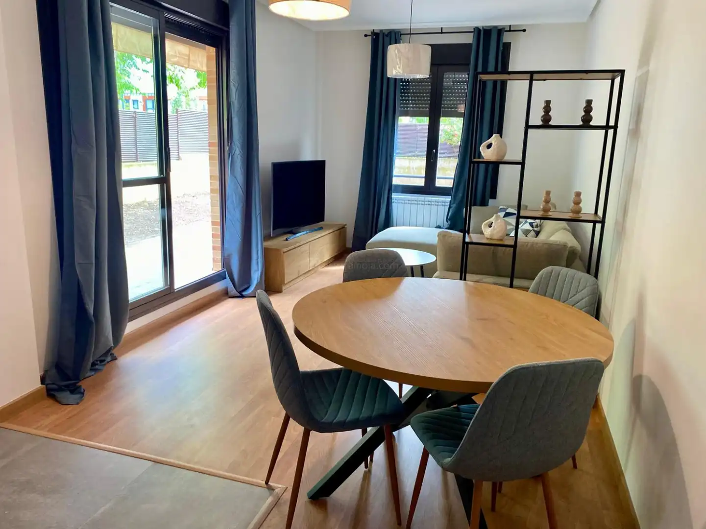 Comedor de Piso en venta en Lardero con Calefacción, Jardín privado y Parquet