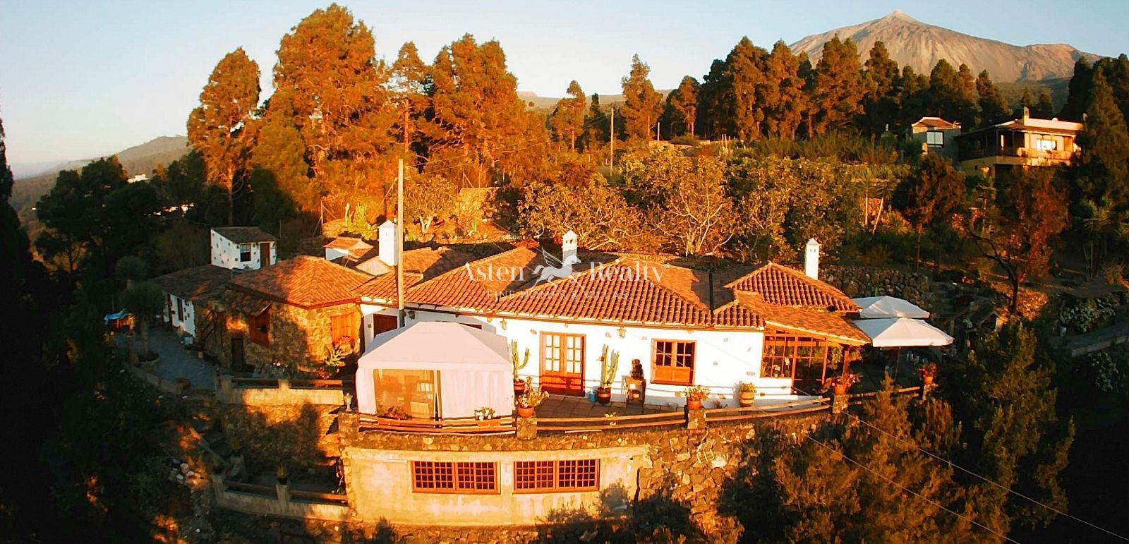 Casa o chalet en venta en Icod de los Vinos con Jardín privado, Terraza y Amueblado