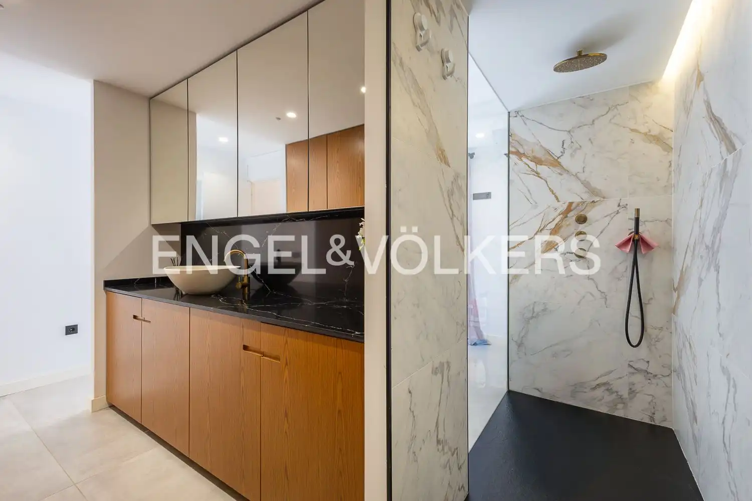 Houses for sale in Gandia  with Air Conditioner, Heating and Private garden