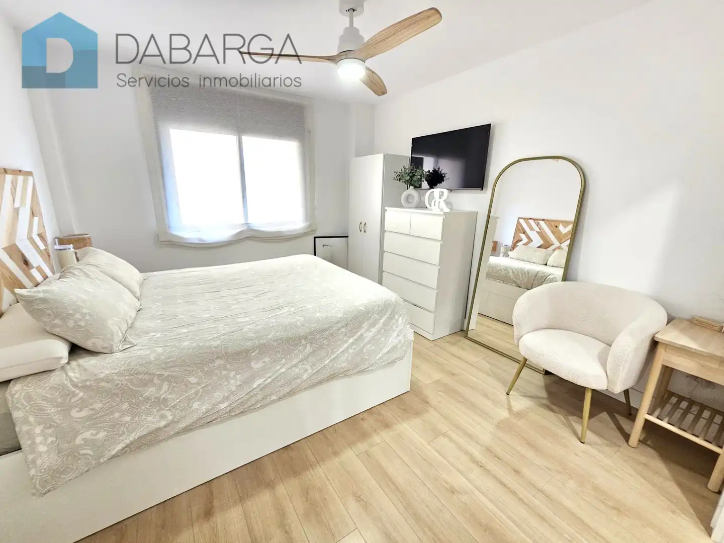 Schlafzimmer von Wohnung zum Verkauf in Molins de Rei mit Klimaanlage, Heizung und Parkett
