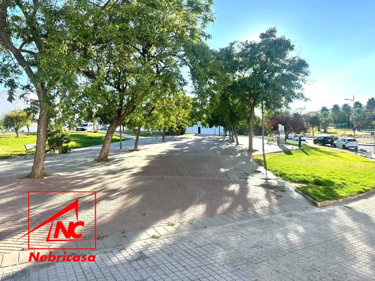 Locale commerciale in vendita a Lebrija
