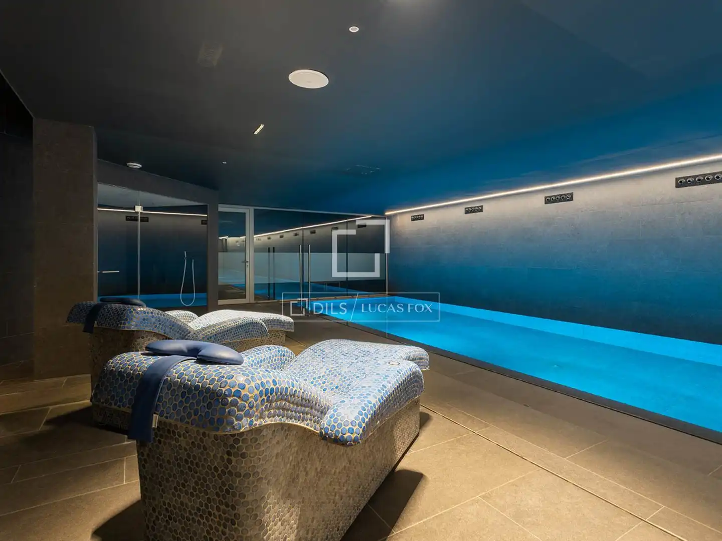 Piscina de Piso en venta en Barcelona con Aire acondicionado, Calefacción y Terraza