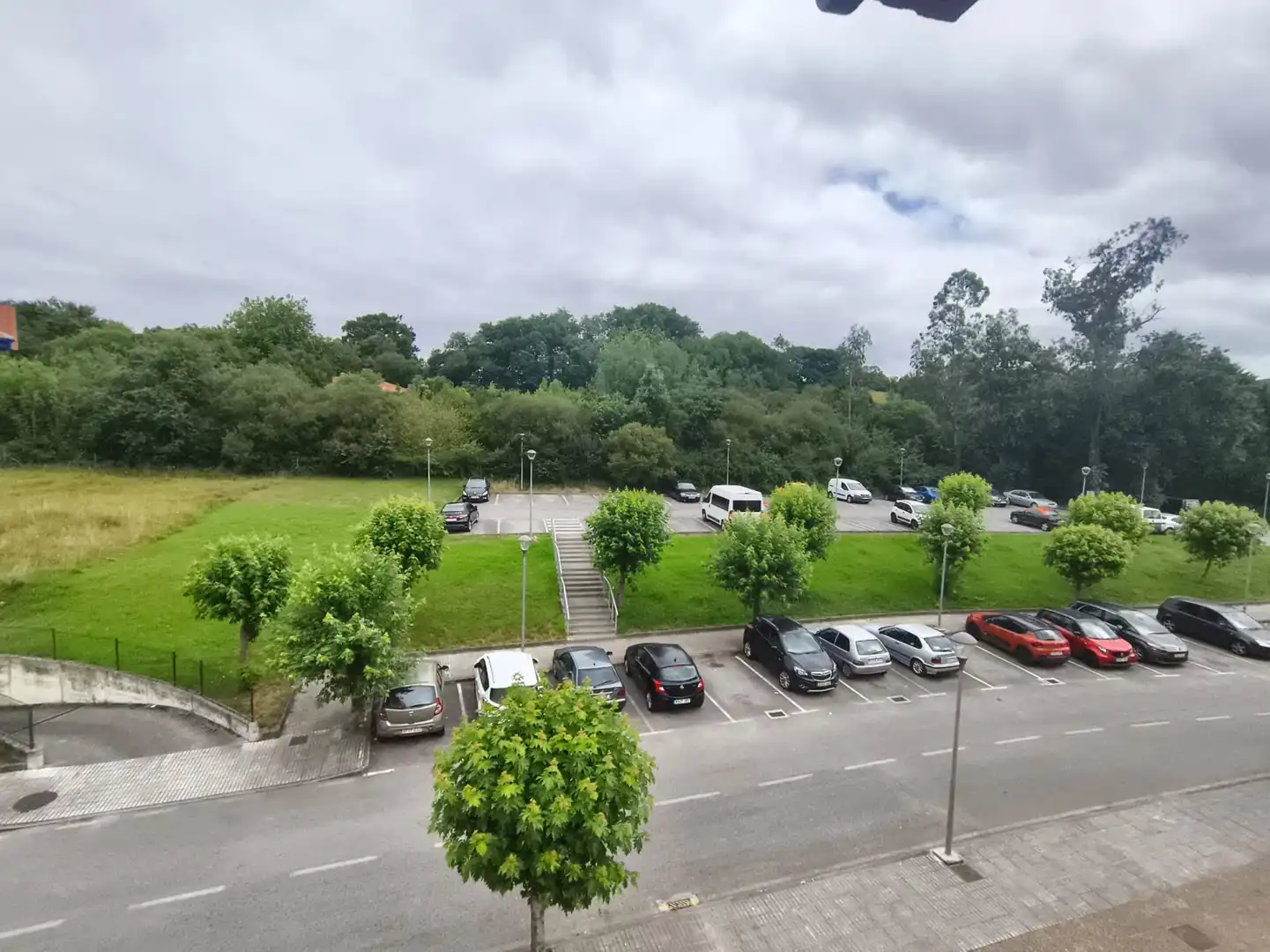 Parking de Piso de alquiler en Entrambasaguas con Calefacción, Jardín privado y Terraza
