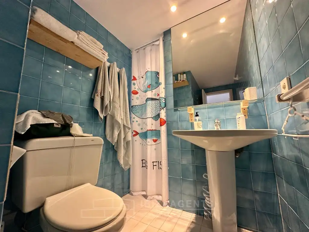 Bany de Apartament en venda en Sant Josep de sa Talaia amb Terrassa, Rentadora i TV