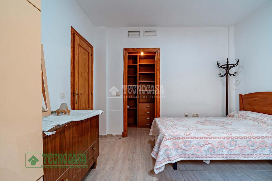 Dormitori de Pis en venda en El Ejido amb Moblat