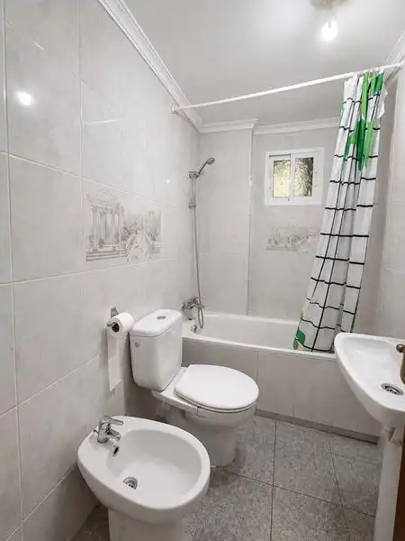 Baño de Piso en venta en Málaga con Aire acondicionado y Calefacción