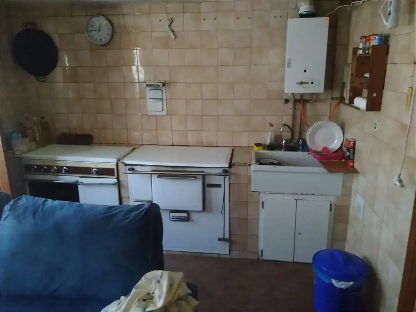 Cuina de Finca rústica en venda en Cervera de Pisuerga amb Moblat