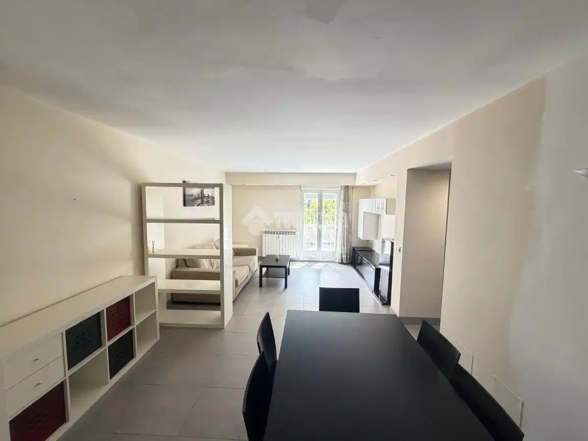 Bedroom of Flat for rent in Madrid  with Air Conditioner and Heating