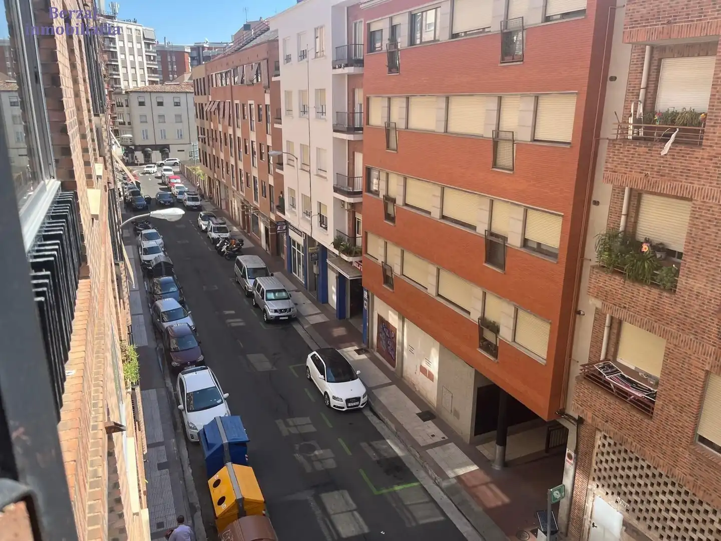 Vista exterior de Pis en venda en  Logroño amb Calefacció, Terrassa i Traster