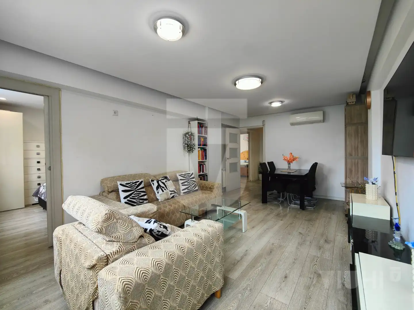Living room of Flat for sale in Barcelona  with Air Conditioner, Heating and Parquet flooring