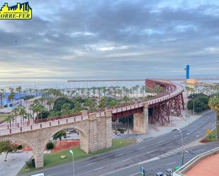 Vista exterior de Pis de lloguer en  Almería Capital amb Aire condicionat, Terrassa i Balcó