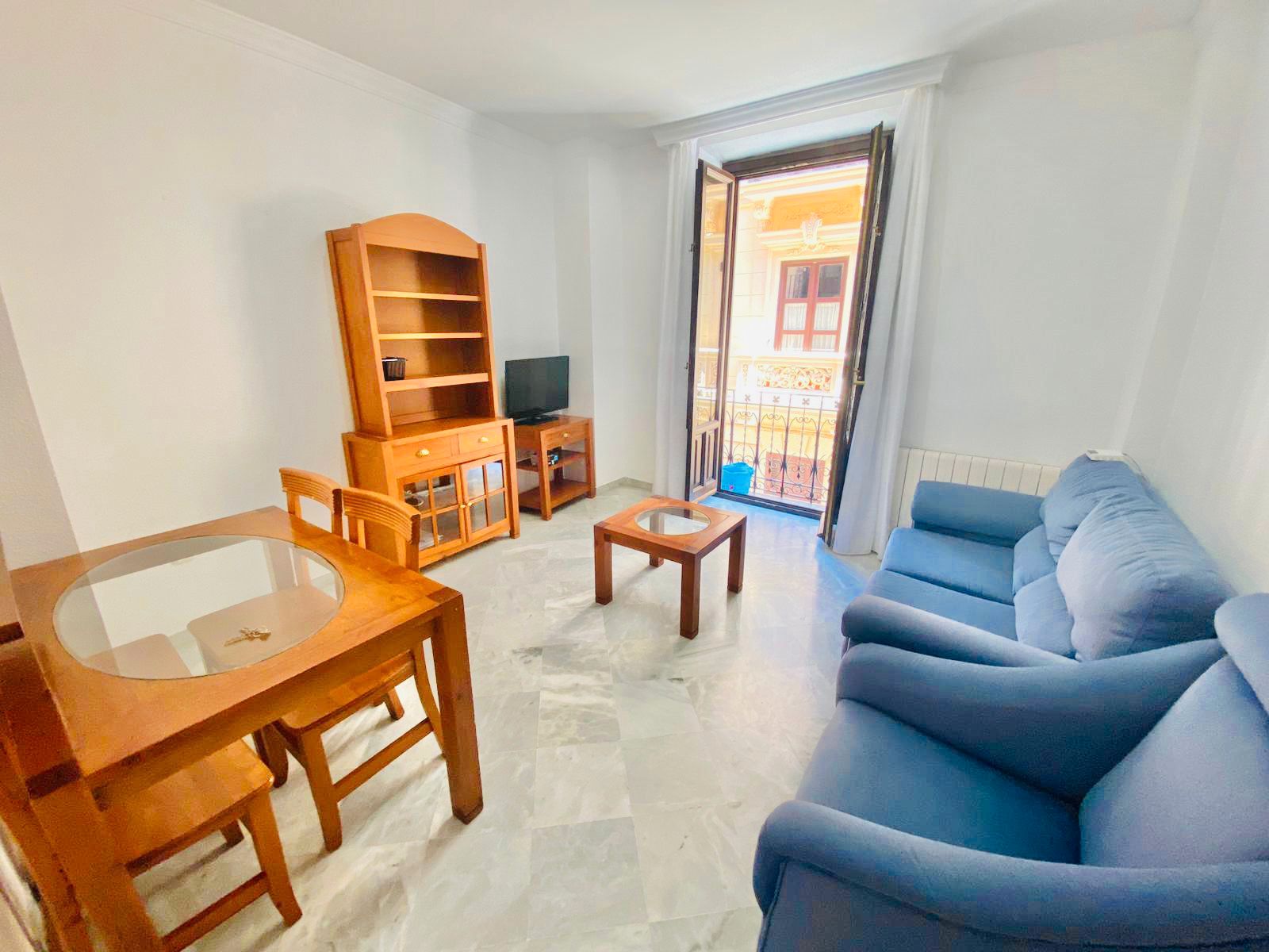 Bedroom of Flat to rent in  Granada Capital  with Heating, Furnished and Washing machine