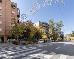 Vista exterior de Pis en venda en  Granada Capital amb Aire condicionat, Calefacció i Parquet