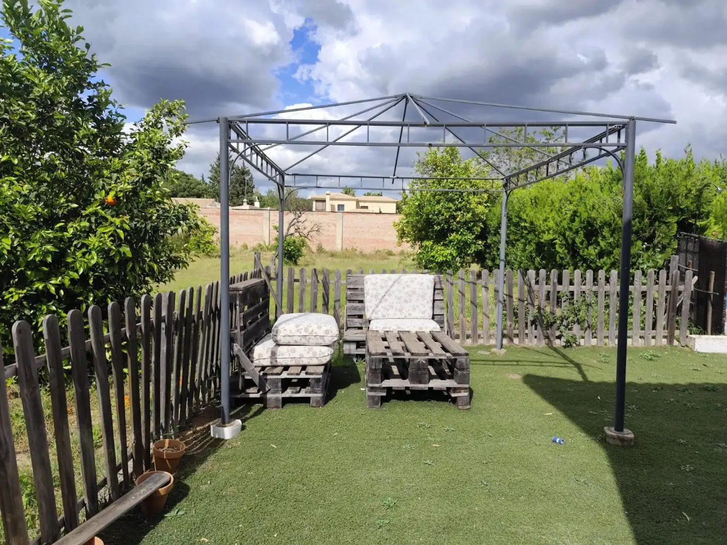 Terrassa de Casa o xalet en venda en Hinojos amb Jardí privat, Terrassa i Traster