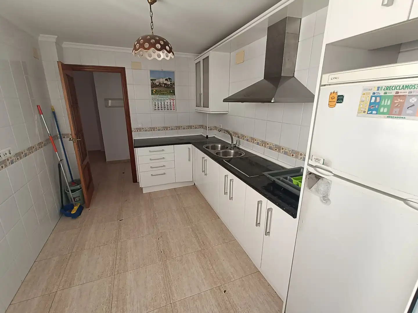 Cuina de Pis en venda en Isla Cristina amb Terrassa, Rentadora i Balcó