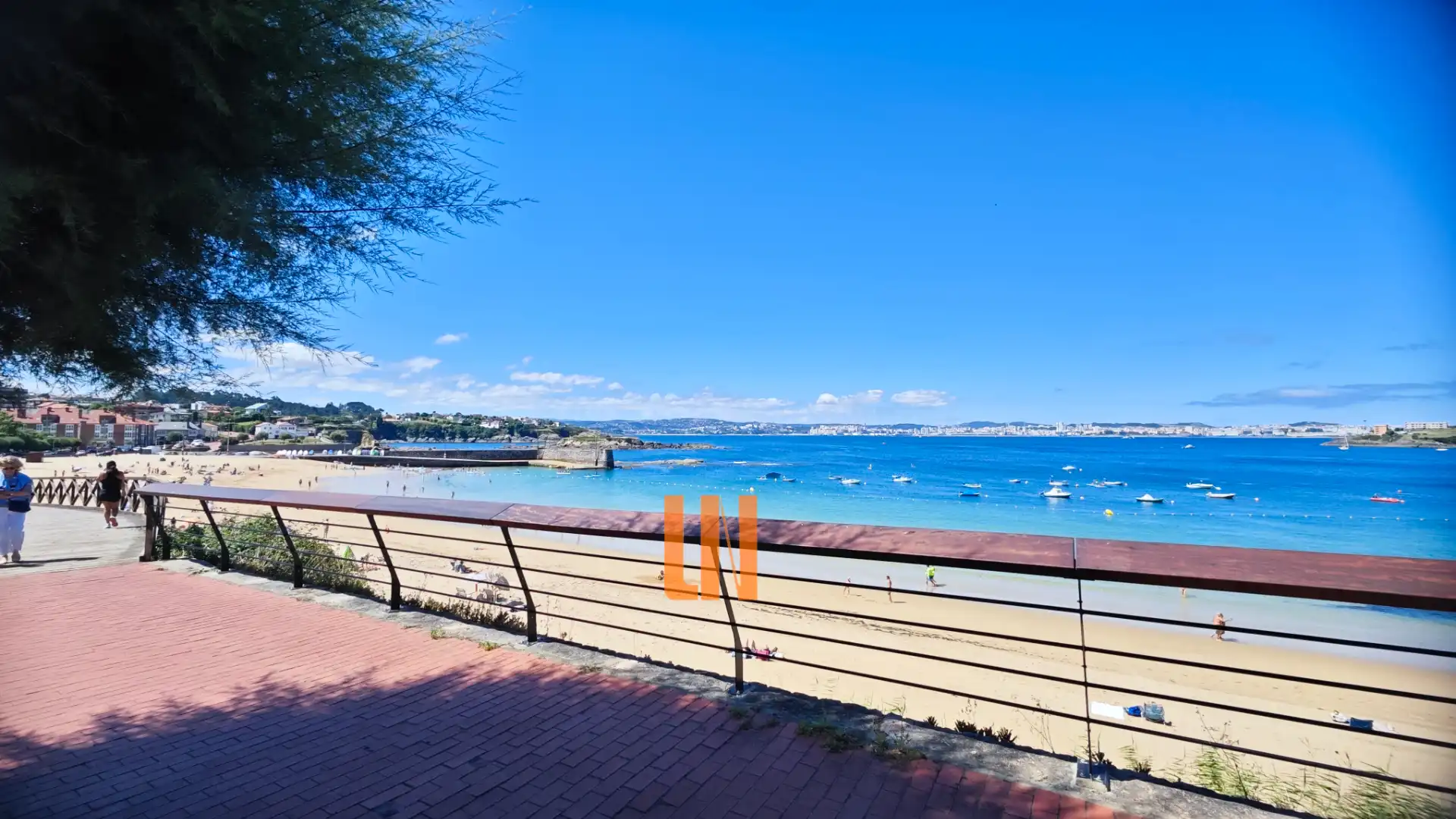 Vista exterior de Residencial en venta en Oleiros