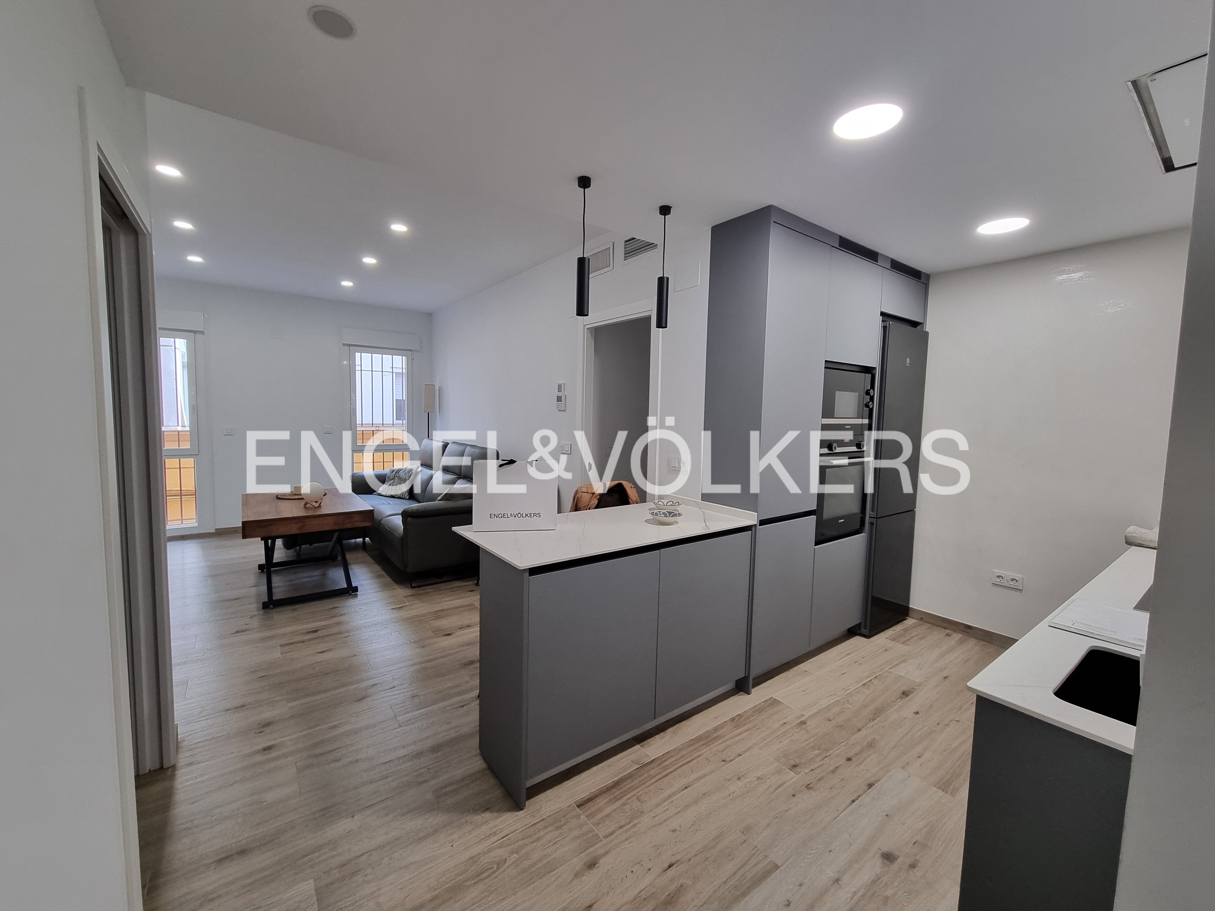 Kitchen of Flat for rent in  Sevilla Capital  with Air Conditioner, Heating and Swimming Pool