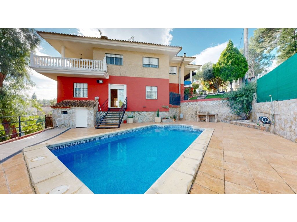 Piscina de Casa o chalet en venta en Alberic con Aire acondicionado, Calefacción y Jardín privado