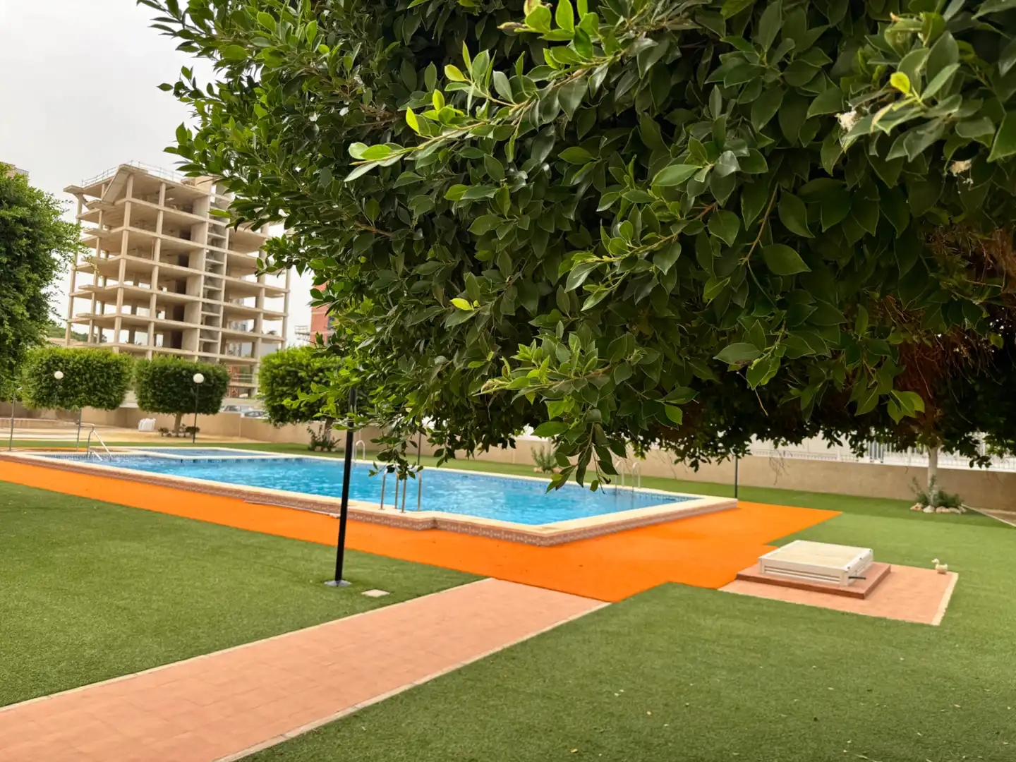 Piscina de Piso en venta en Guardamar del Segura con Aire acondicionado, Calefacción y Terraza