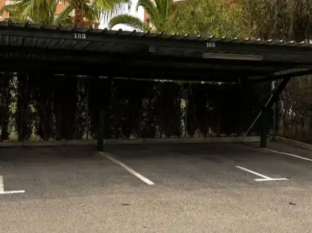 Parkplatz von Wohnungen zum Verkauf in Orihuela mit Klimaanlage und Schwimmbad