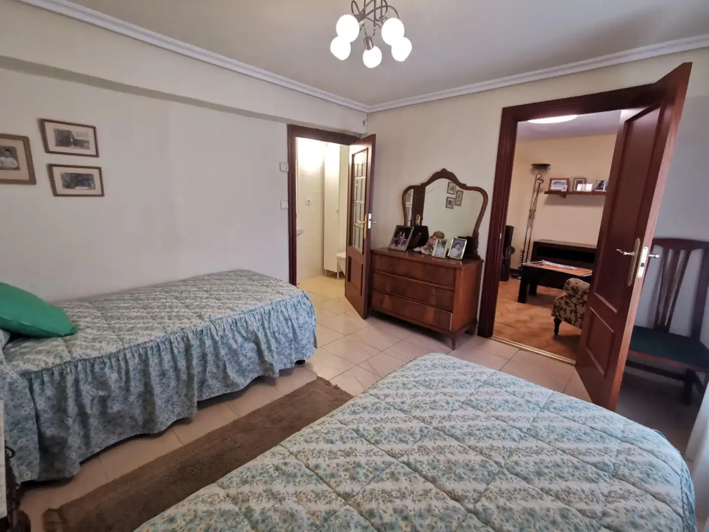 Dormitori de Casa o xalet en venda en Entrena amb Calefacció, Terrassa i Traster