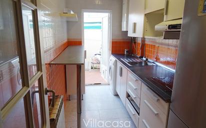 Kitchen of Flat for sale in  Madrid Capital  with Air Conditioner and Heating