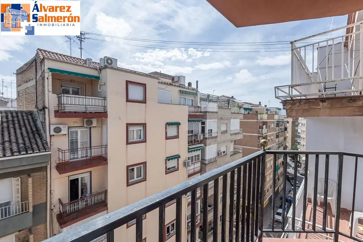 Exterior view of Flat for sale in Granada  with Heating and Terrace