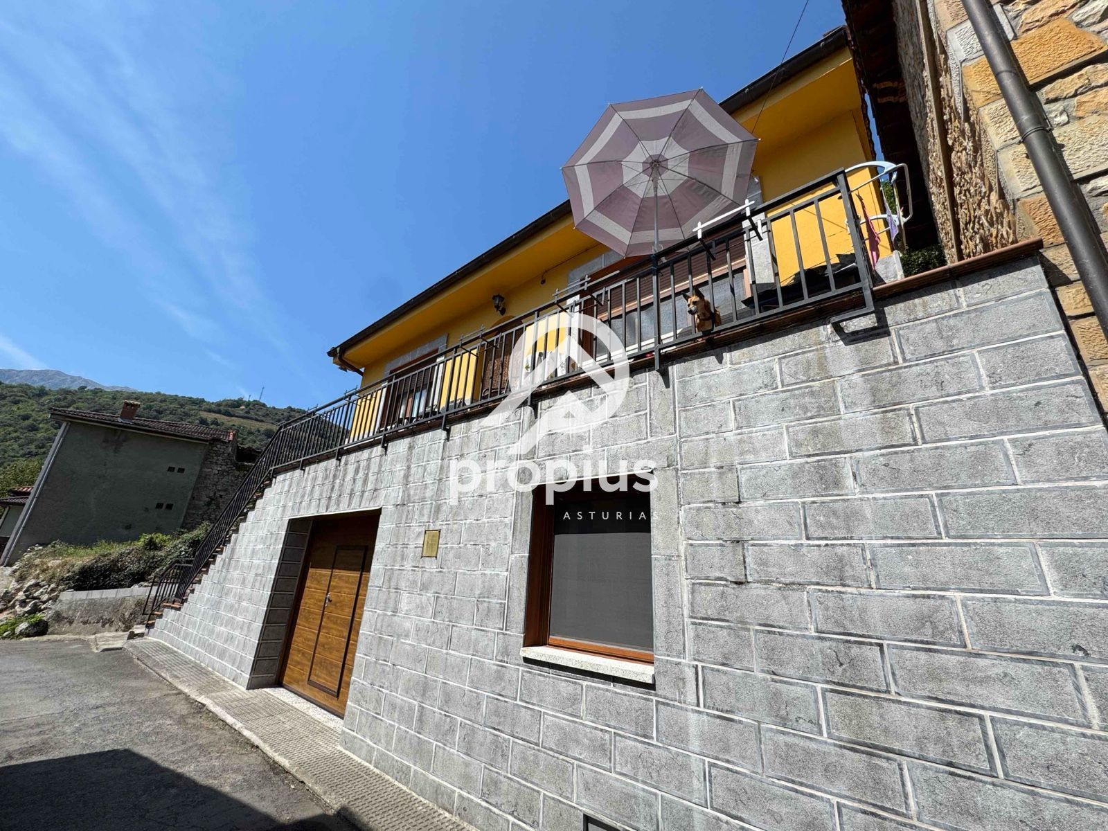 Casa adosada en venda a Pamental