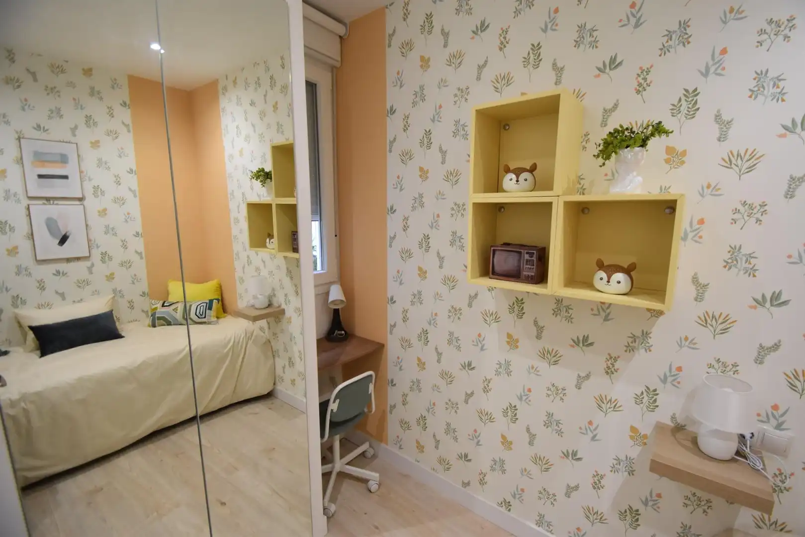 Dormitori de Apartament en venda en Madrid amb Aire condicionat, Calefacció i Moblat