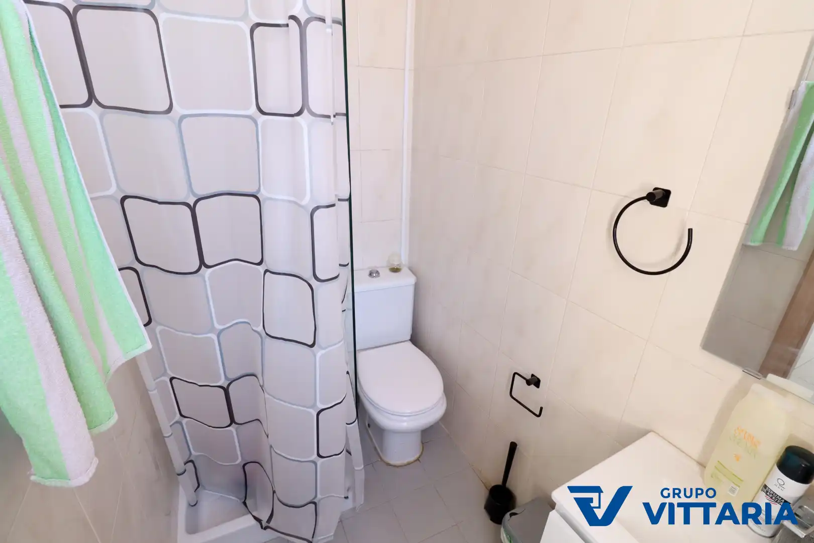 Baño de Casa adosada en venta en Almería con Aire acondicionado, Terraza y Trastero