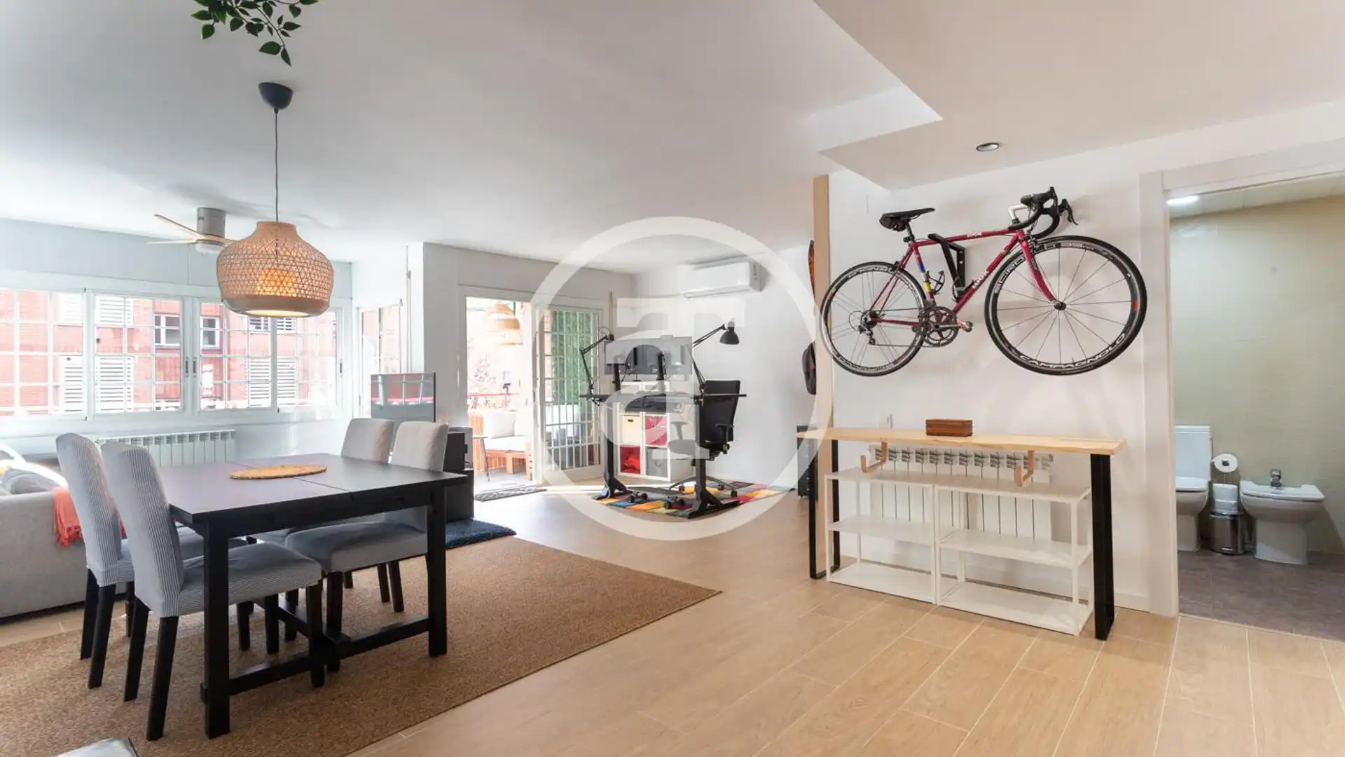 Comedor de Piso de alquiler en Sant Adrià de Besòs con Aire acondicionado, Calefacción y Amueblado