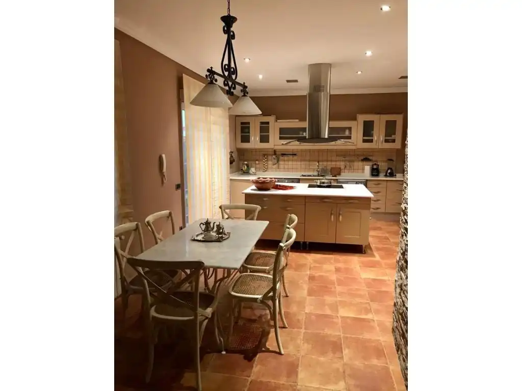Casa o xalet en venda a PAU 2-600
