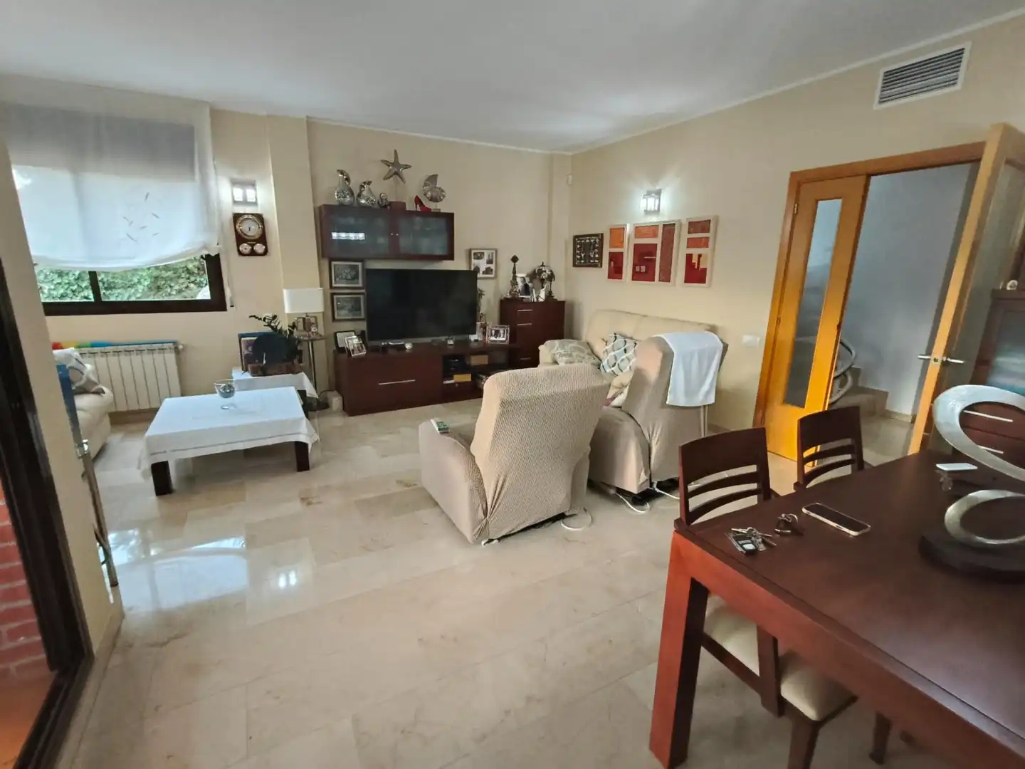 Wohnzimmer von Haus oder Chalet zum Verkauf in Arenys de Mar mit Klimaanlage, Heizung und Privatgarten