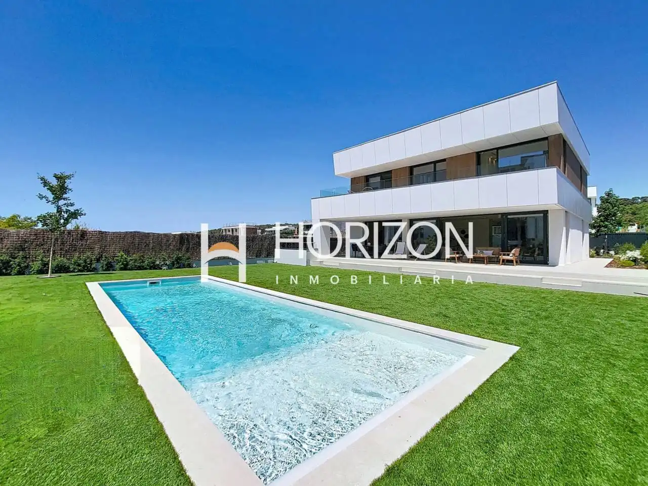 Chalet con piscina en venta en Calle Pepe de Garraf