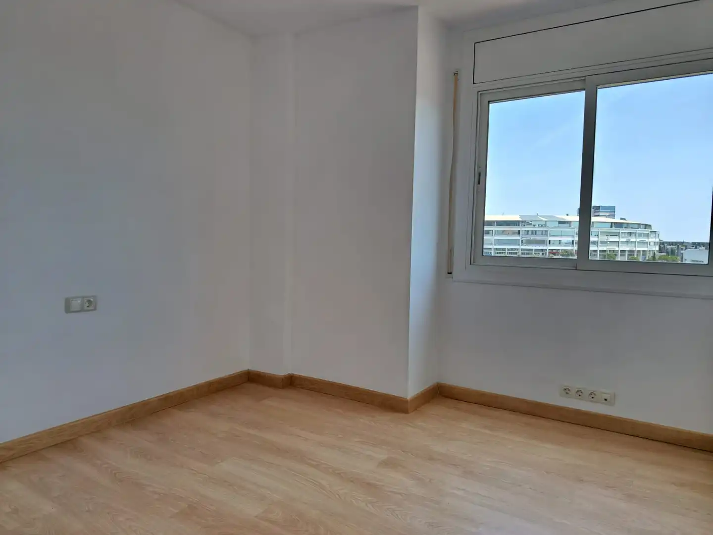 Habitación de Piso en venta en Badalona con Aire acondicionado, Calefacción y Parquet