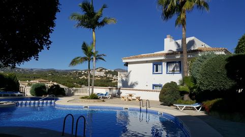 Foto 2 de Apartament en venda a Marisol Park - Ortembach - Los Almendros, Calpe / Calp
