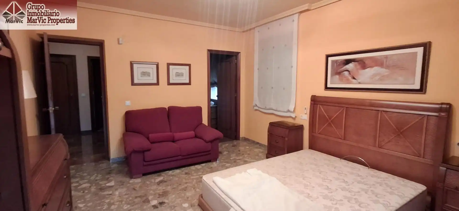 Dormitori de Casa o xalet en venda en Benidorm amb Aire condicionat, Jardí privat i Terrassa