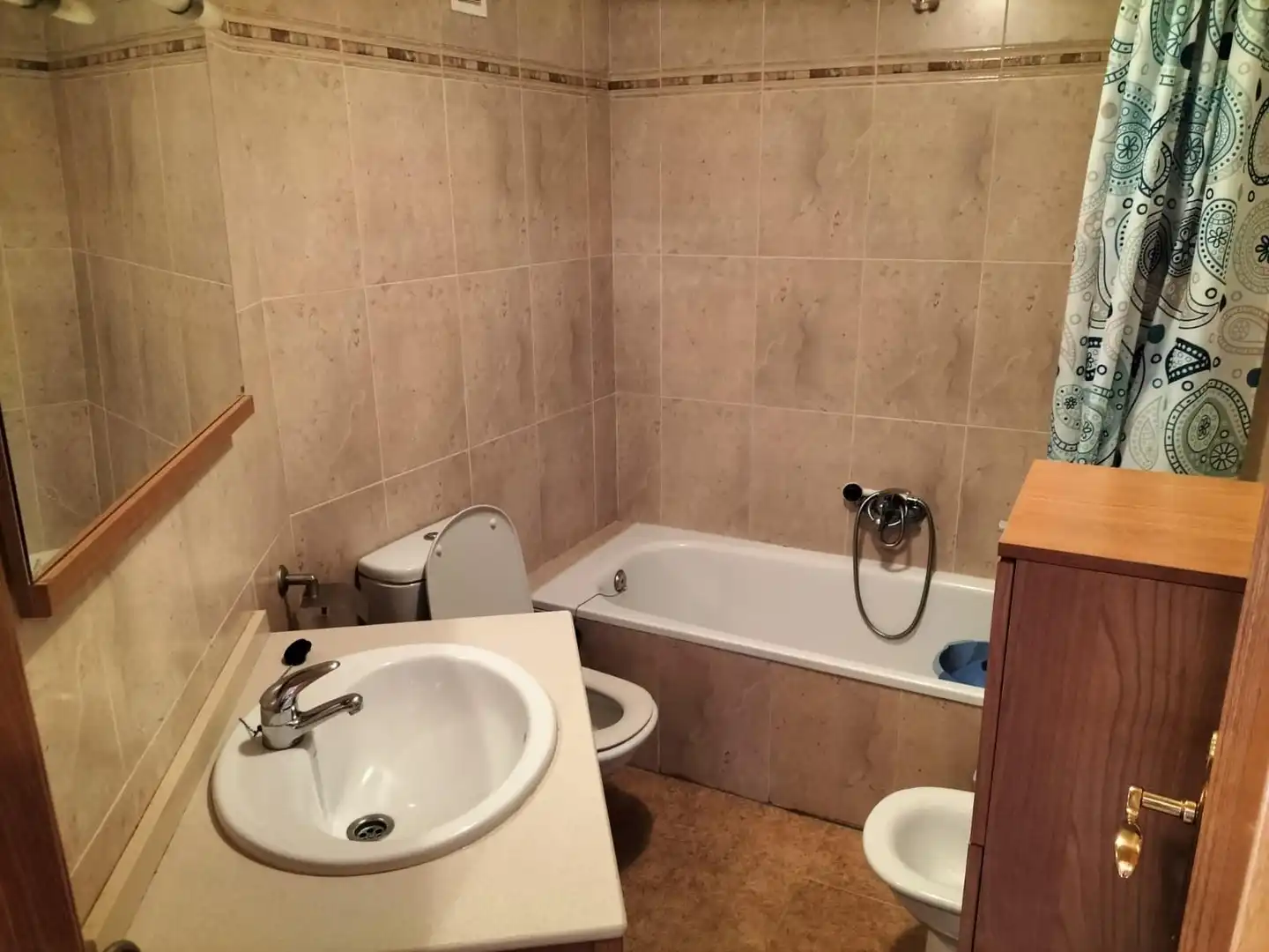 Bathroom of Flat for sale in Palencia  with Heating