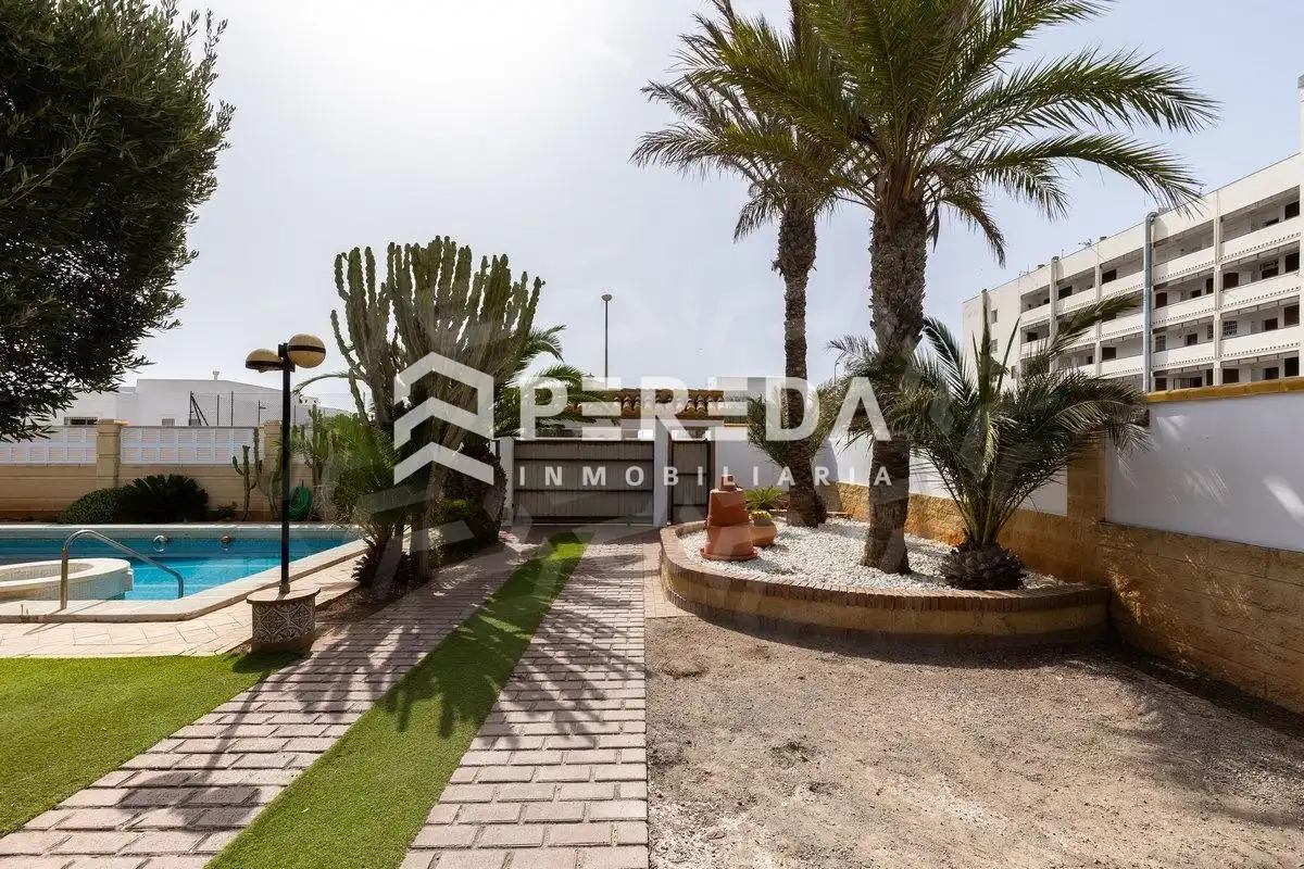 Villa avec piscine à vendre à Calle ALONDRA (U), imagen 10