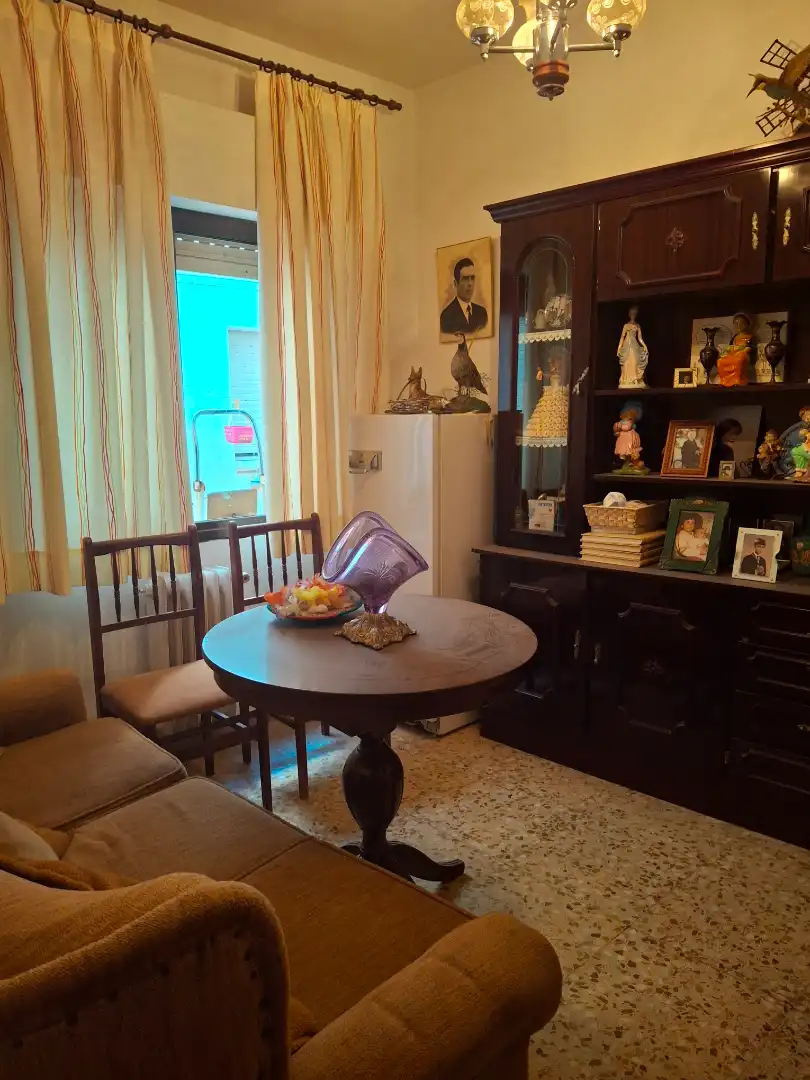 Comedor de Piso en venta en La Puebla de Almoradiel con Calefacción, Terraza y Amueblado