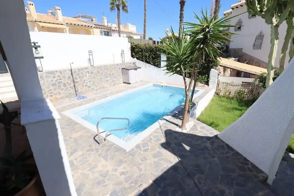 Villa zur Miete in Orihuela Costa, imagen 11